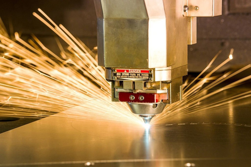 Cắt Laser